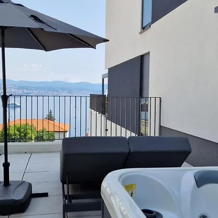Apartment Qvarnero No18- Luxury With Swimming Pool, Private Sauna And Jacuzzi